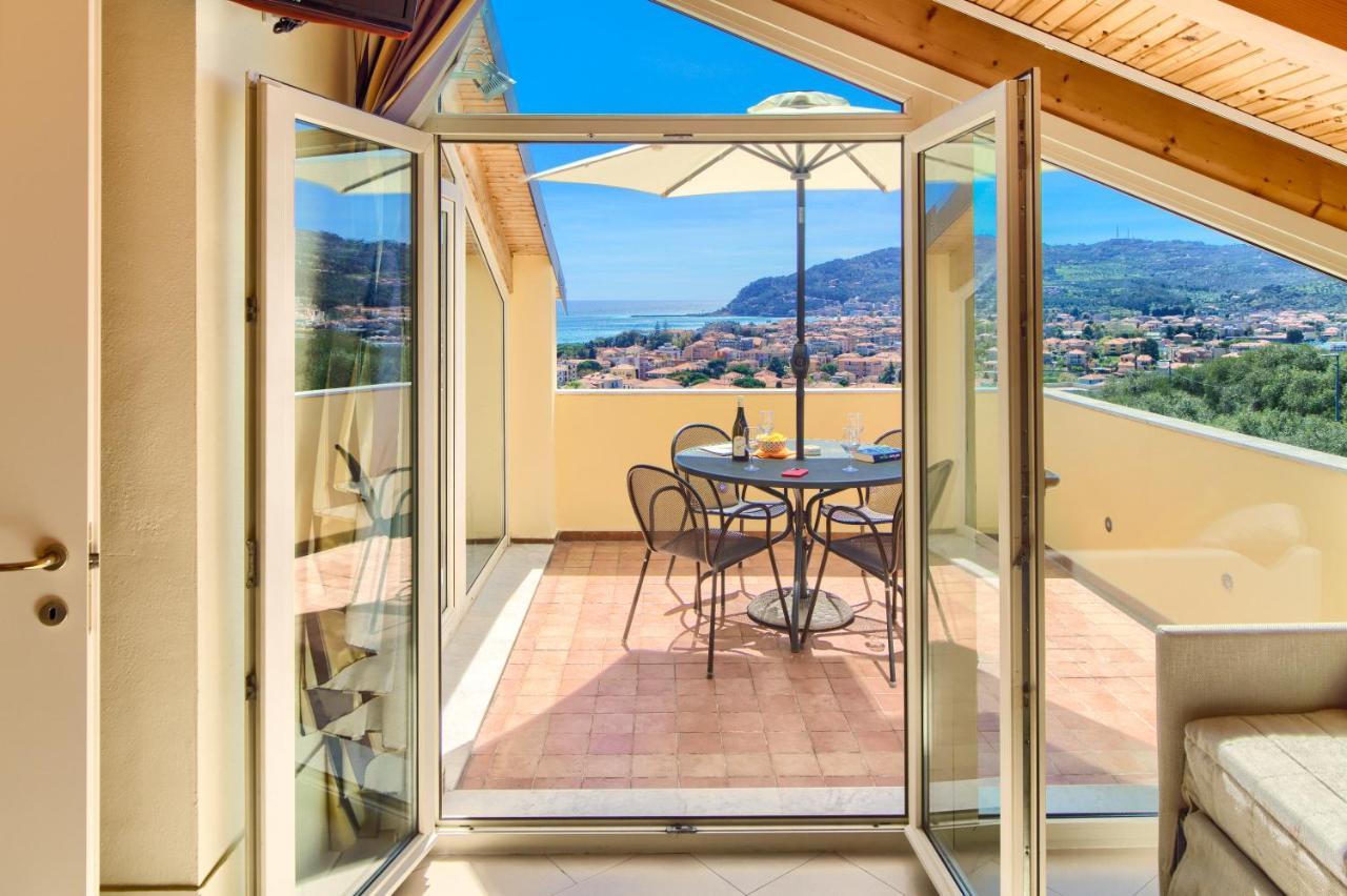 Appartamenti Villa Il Poggiolo Diano Marina Eksteriør billede