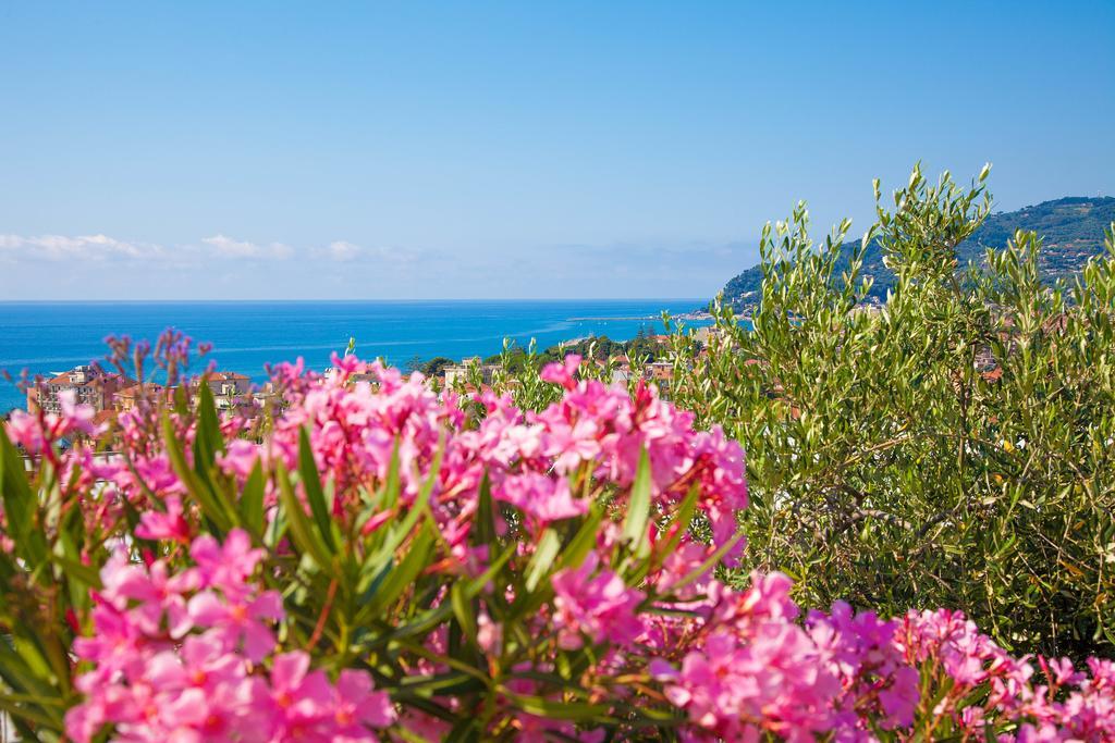 Appartamenti Villa Il Poggiolo Diano Marina Eksteriør billede