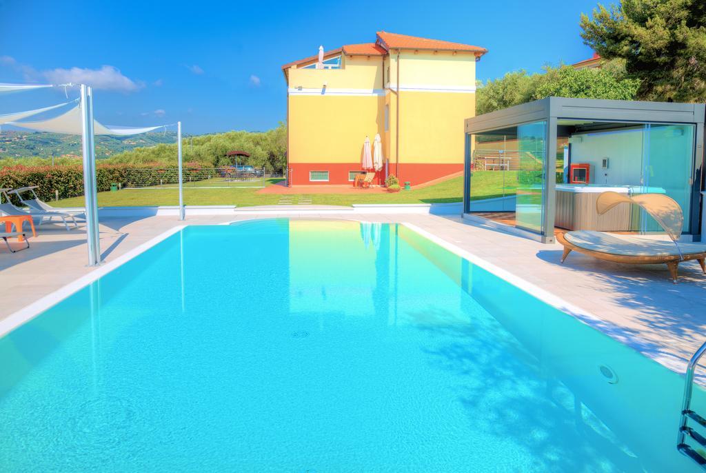 Appartamenti Villa Il Poggiolo Diano Marina Eksteriør billede