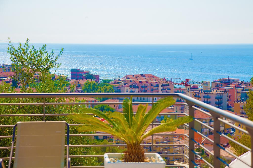 Appartamenti Villa Il Poggiolo Diano Marina Eksteriør billede